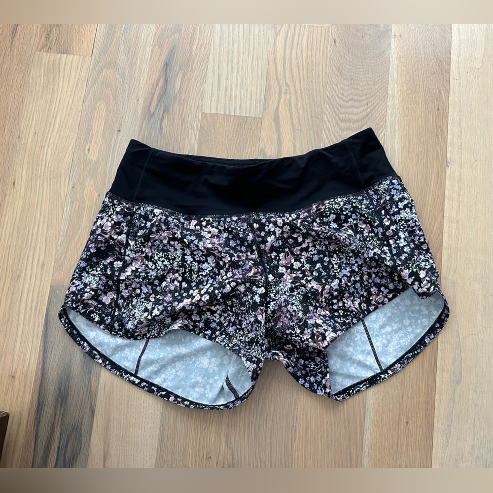 Lululemon Speed Up short size 4, floral print